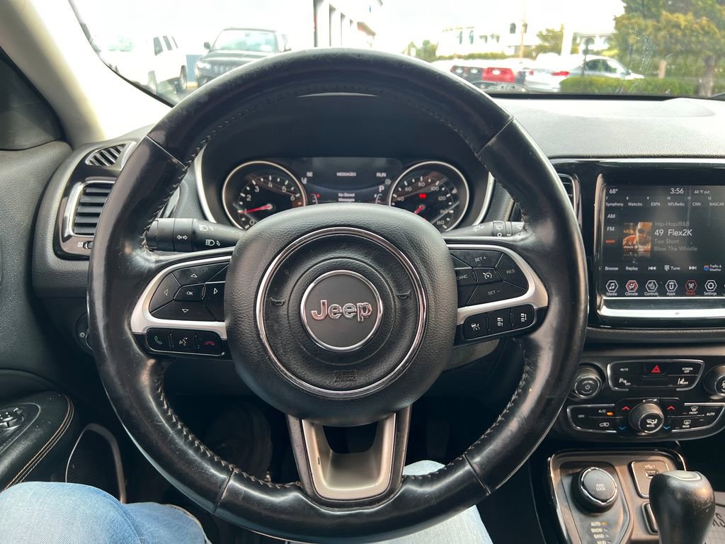 Used 2019 Jeep Compass Limited w/ Advanced Safety Group AWD/4WD image 18