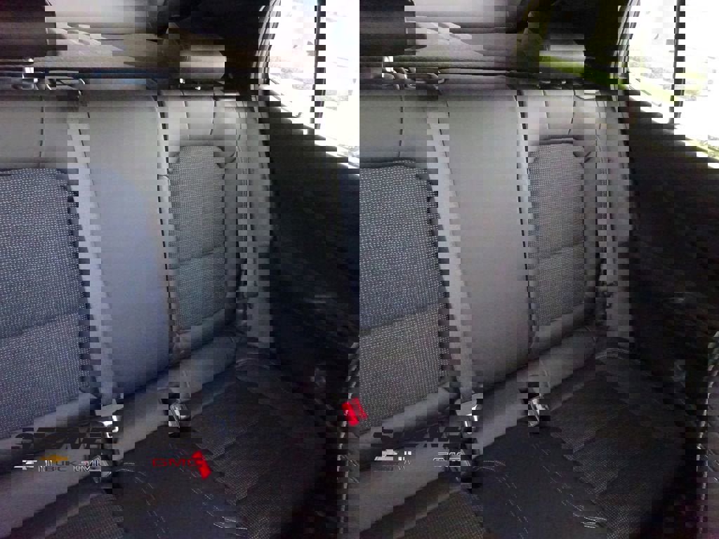 New 2026 Buick Envista Preferred image 17