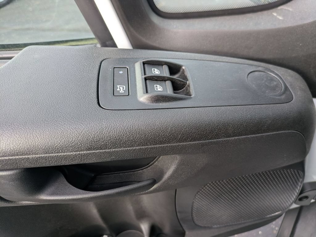 Used 2024 RAM ProMaster 2500 FWD image 19