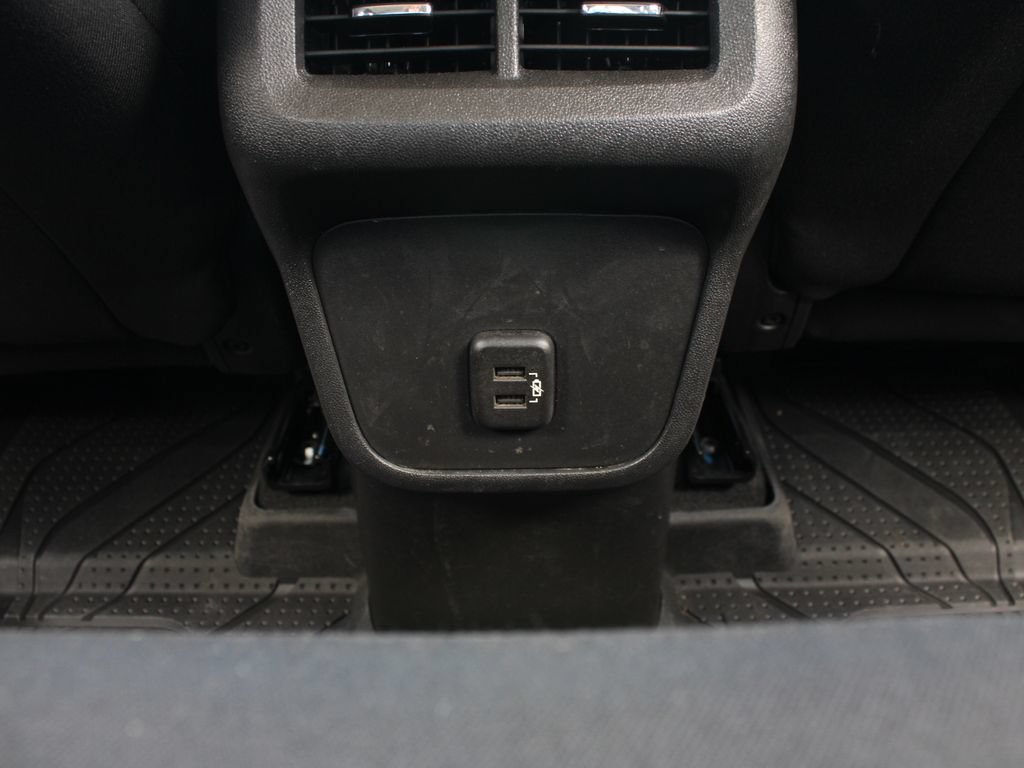 Used 2023 Chevrolet Equinox LT w/ LPO, Floor Liner Package AWD/4WD image 32