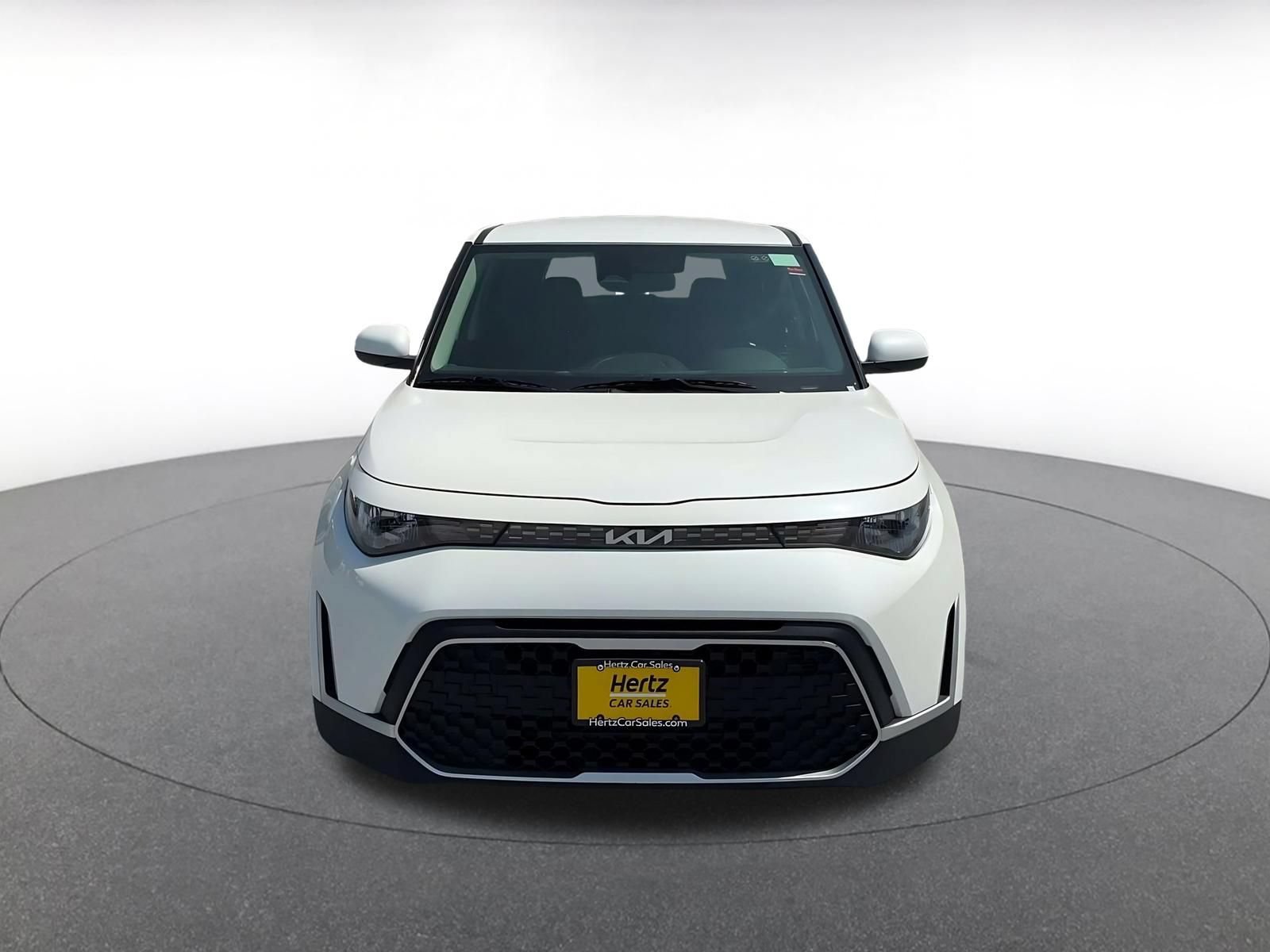 Used 2025 Kia Soul LX w/ LX Technology Package FWD image 4