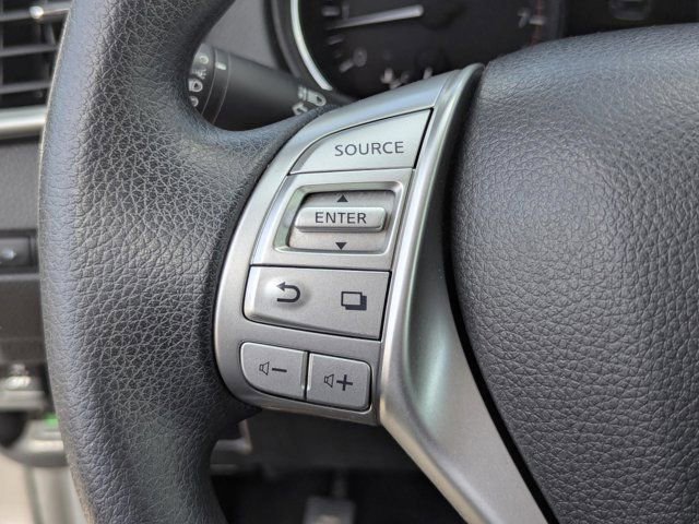 Used 2016 Nissan Rogue SV w/ SV Family Package FWD image 57