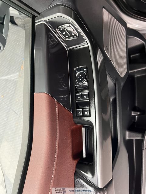 Used 2023 Ford F150 Lariat AWD/4WD image 23