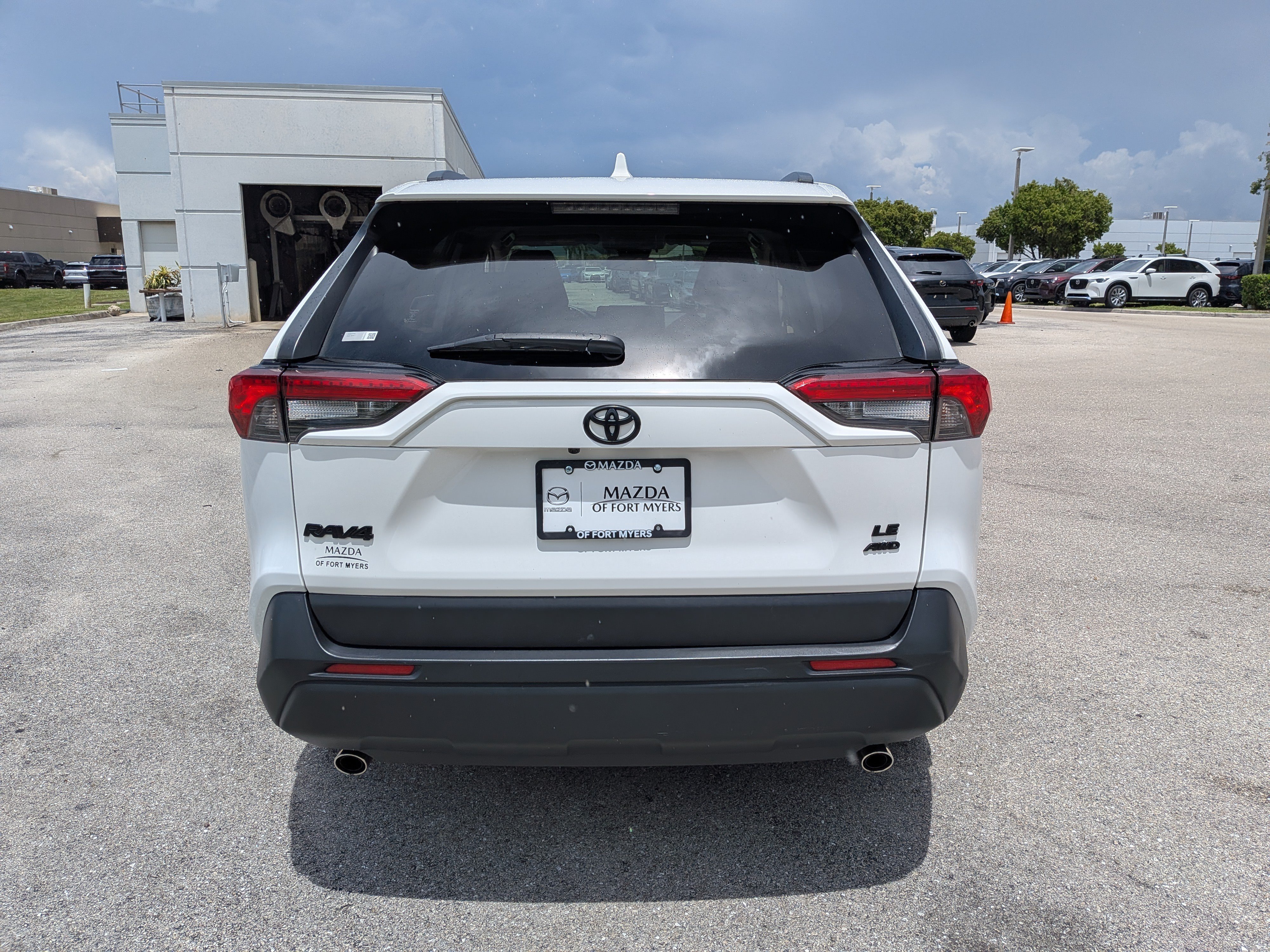 Used 2020 Toyota RAV4 LE w/ All Weather Liner Package AWD/4WD image 5