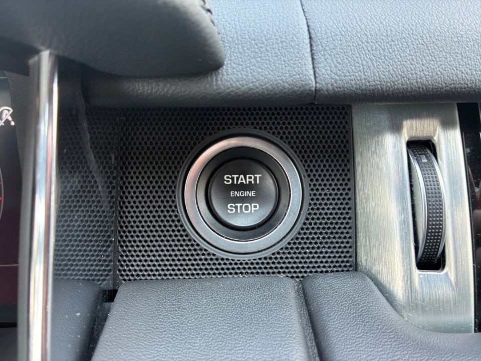 Used 2019 Land Rover Range Rover Supercharged AWD/4WD image 20