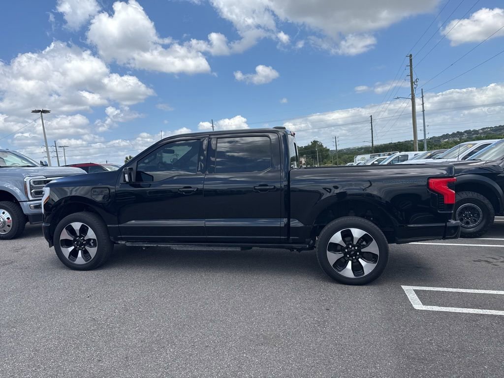 Used 2023 Ford F150 Lightning Platinum image 4
