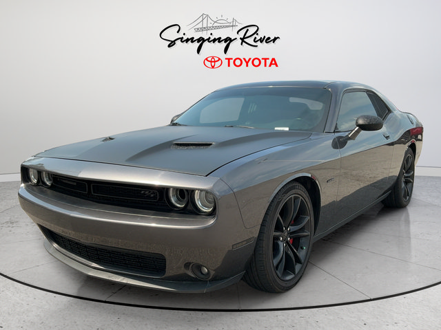 Used 2016 Dodge Challenger R/T Plus RWD image 3