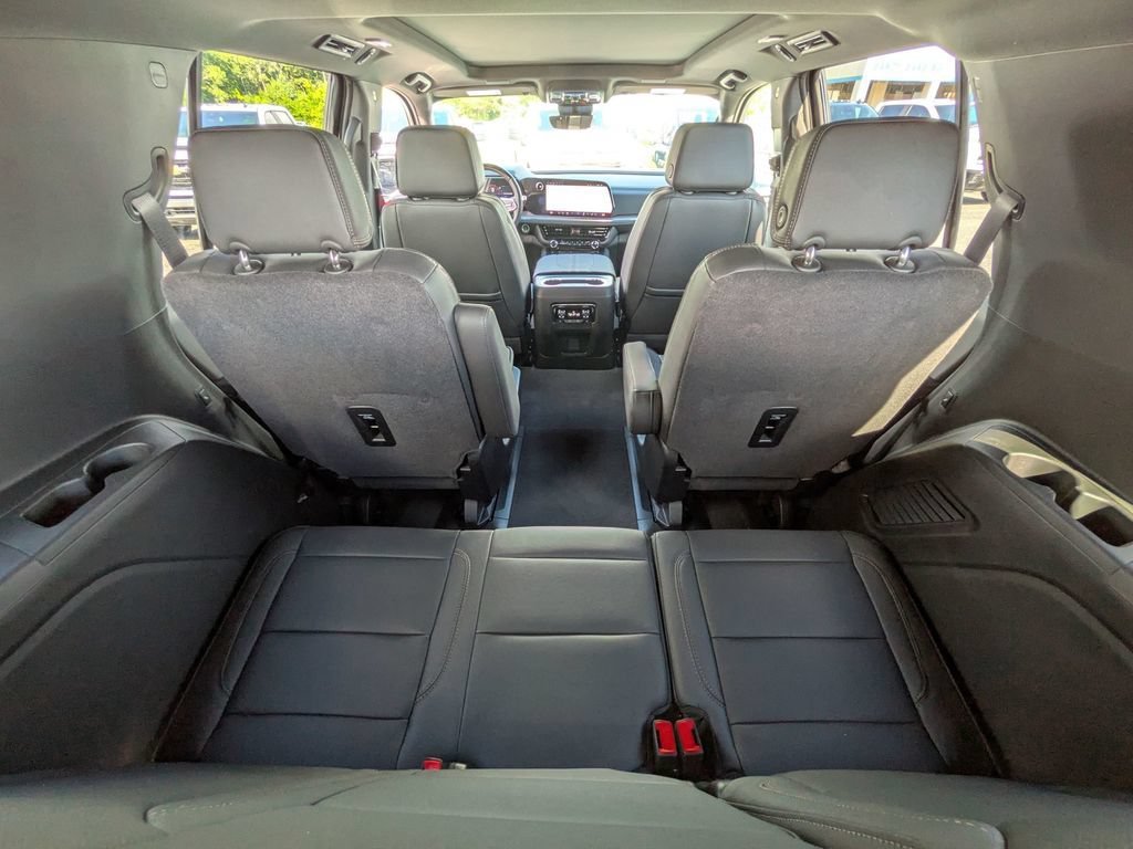 New 2026 Chevrolet Tahoe High Country AWD/4WD image 36