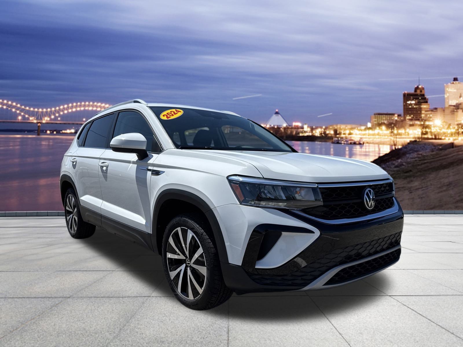 Used 2024 Volkswagen Taos SE image 4