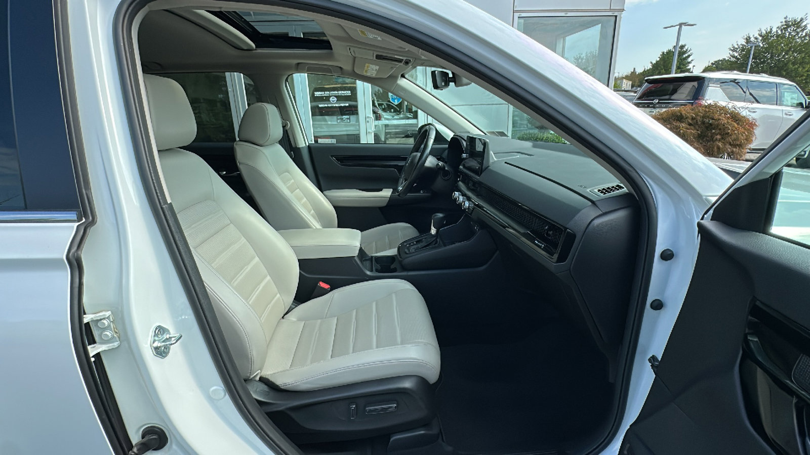 Used 2023 Honda CR-V EX-L image 22