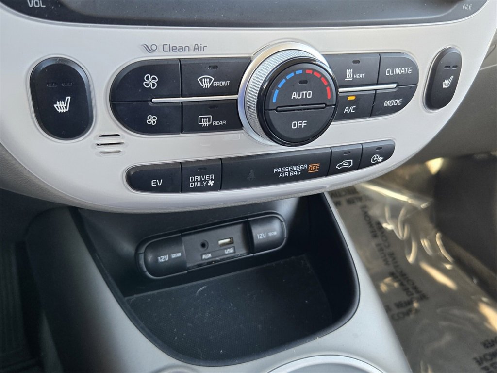 Used 2018 Kia Soul EV image 20