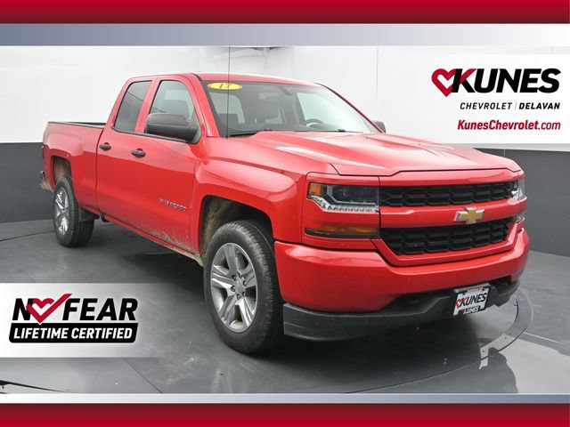 Used 2017 Chevrolet Silverado 1500 Custom w/ Custom Convenience Package AWD/4WD image 1