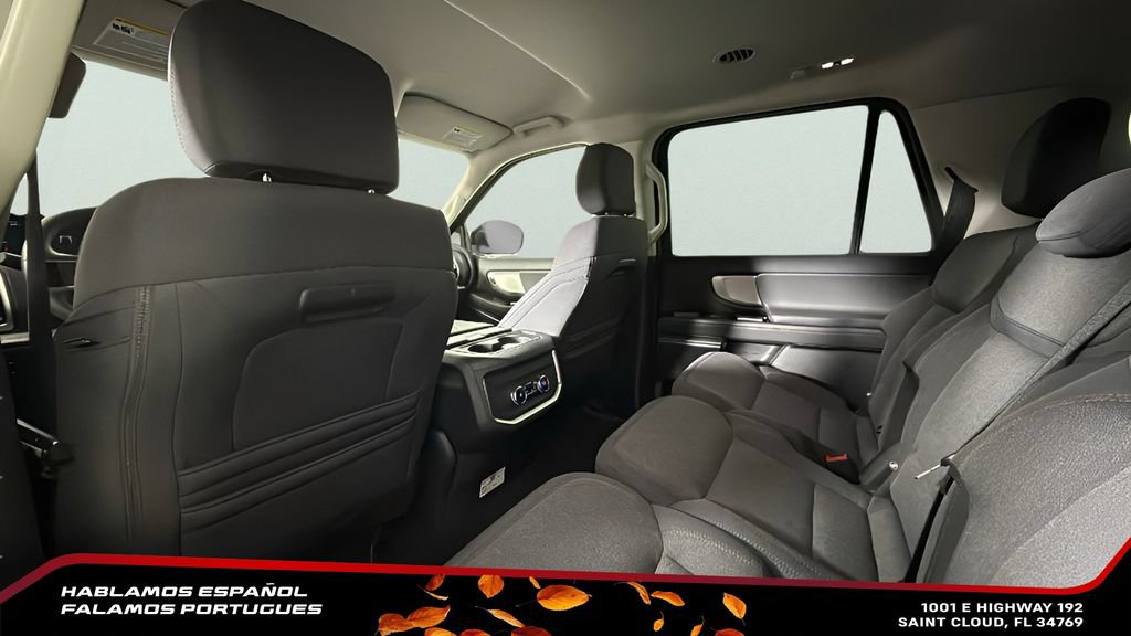 Used 2025 Ford Expedition Max Active AWD/4WD image 29