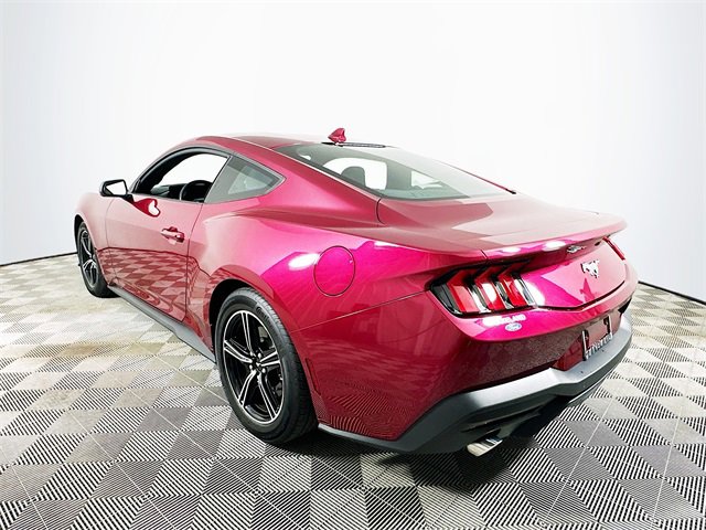 Used 2025 Ford Mustang Coupe image 5