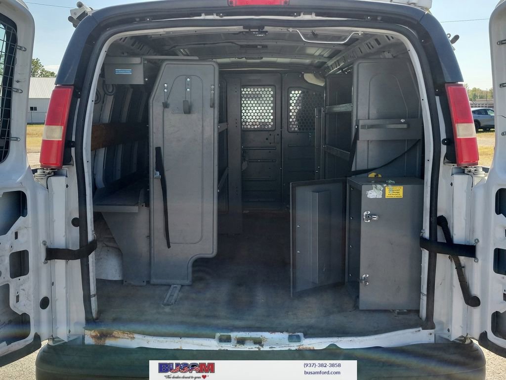 Used 2015 Chevrolet Express 2500 image 6