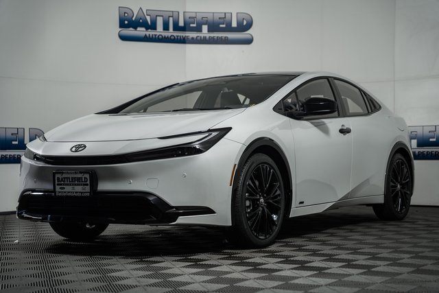 New 2026 Toyota Prius AWD image 3