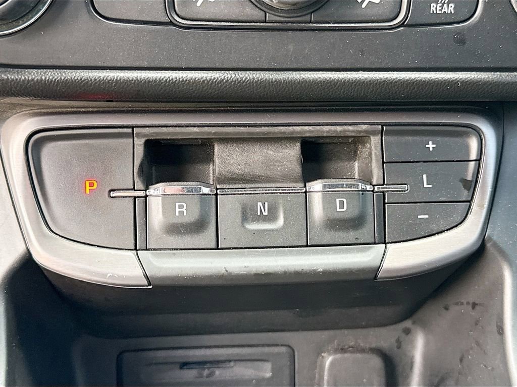 Used 2022 GMC Terrain AT4 image 16