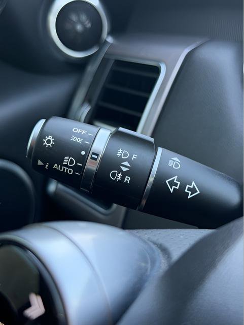 Used 2020 Land Rover Range Rover Sport HSE image 13