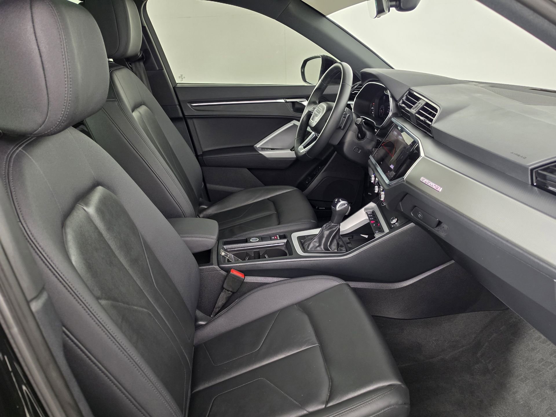 Certified 2023 Audi Q3 2.0T Premium Plus w/ Premium Plus Package AWD/4WD image 48