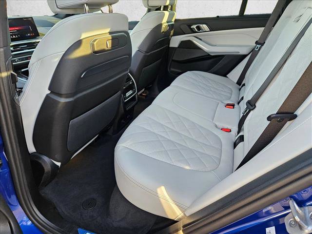 Used 2025 BMW X5 M60i image 19