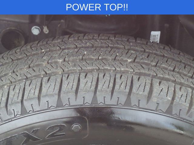 Used 2025 Jeep Wrangler Unlimited Sahara w/ Safety Group image 11