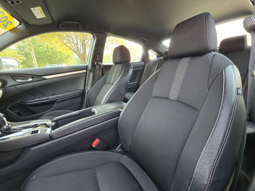 Used 2020 Honda Civic Sport image 11
