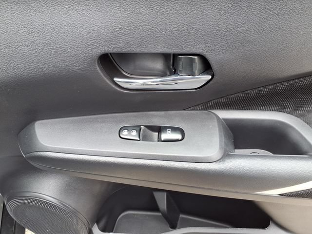 Used 2023 Nissan Kicks SV FWD image 26