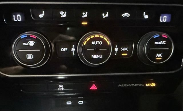 Used 2021 Volkswagen Atlas Cross Sport SEL R-Line w/ Luggage Net & Mats Package FWD image 21