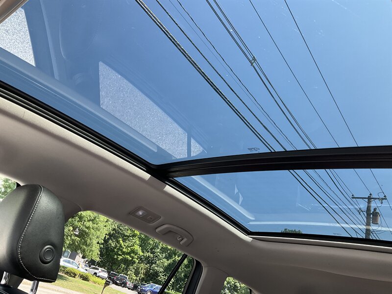 Used 2019 Volkswagen Atlas SEL AWD/4WD image 37