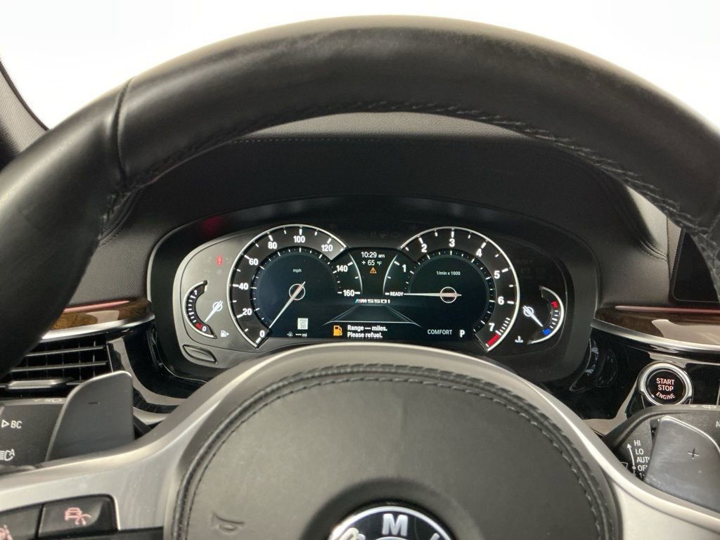Used 2018 BMW M550i xDrive w/ Dynamic Handling Package image 10