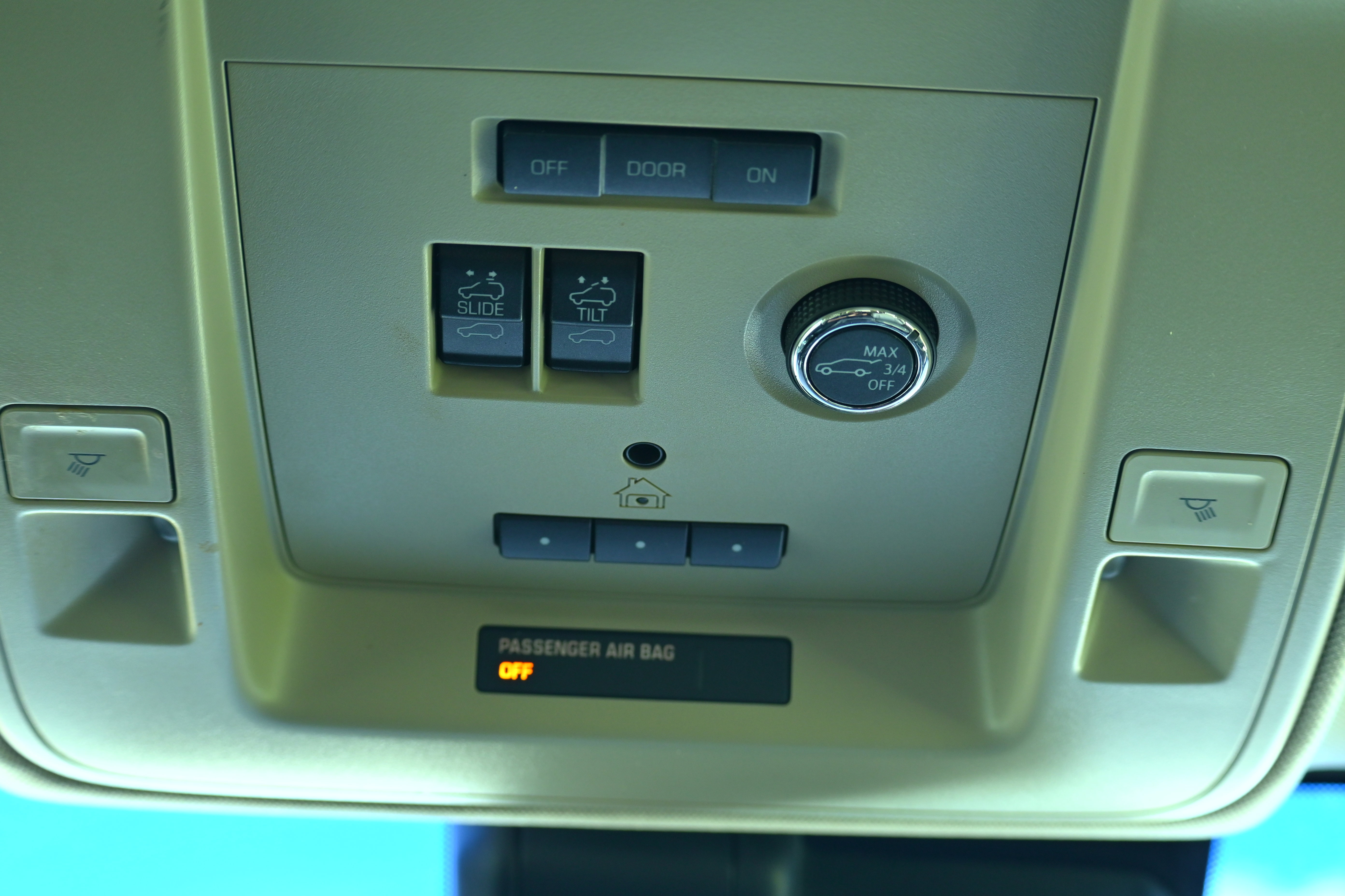 Used 2019 Chevrolet Tahoe Premier image 12