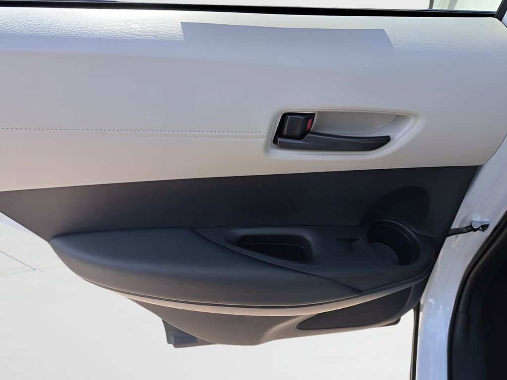 Certified 2025 Toyota Corolla Cross LE image 7