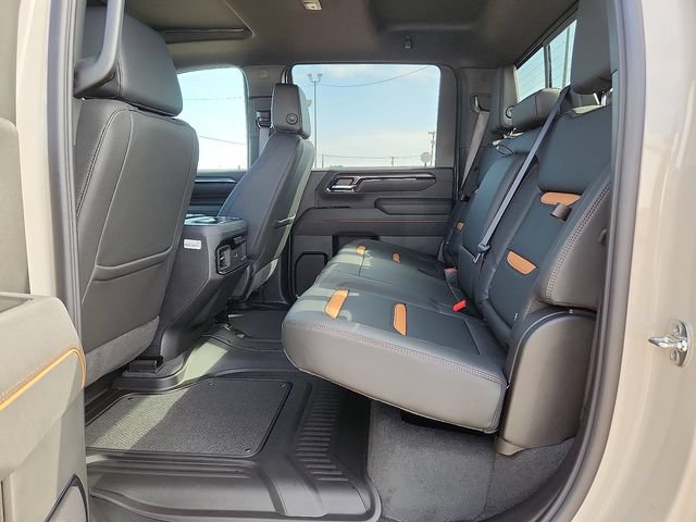 New 2026 GMC Sierra 2500 AT4 w/ AT4 Premium Plus Package AWD/4WD image 9
