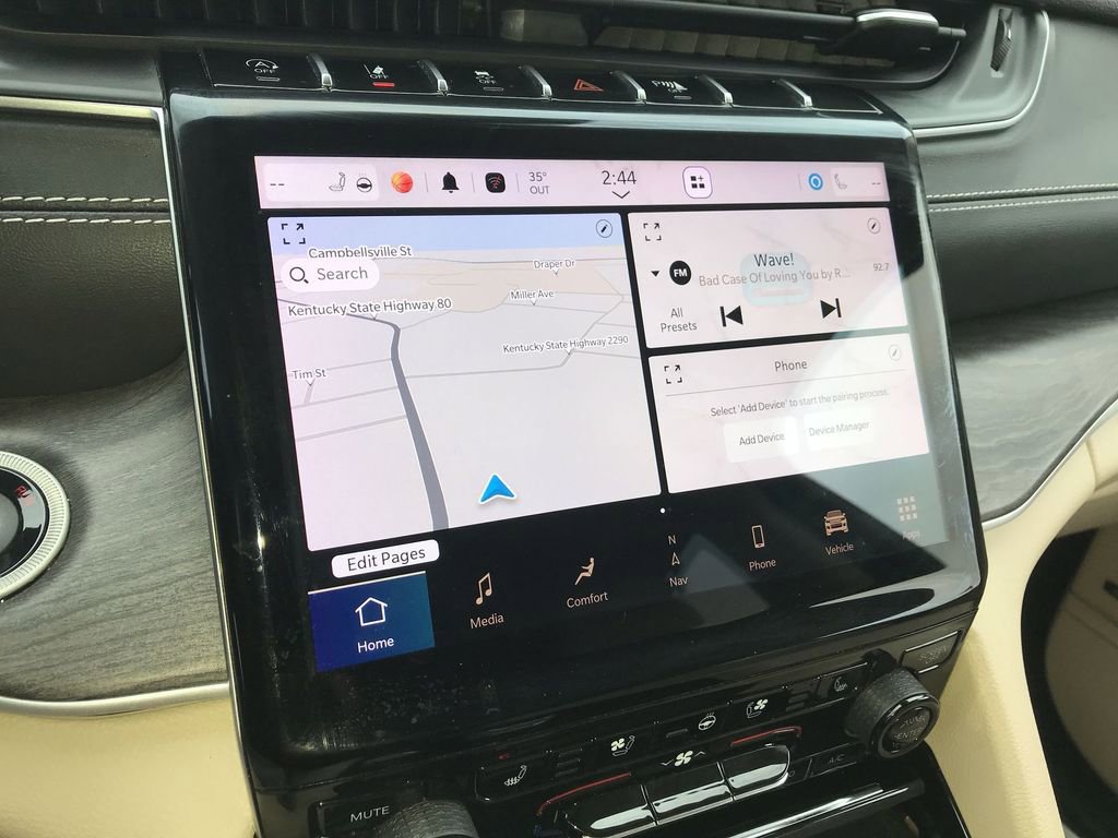 Used 2022 Jeep Grand Cherokee L Limited w/ Luxury Tech Group II image 16