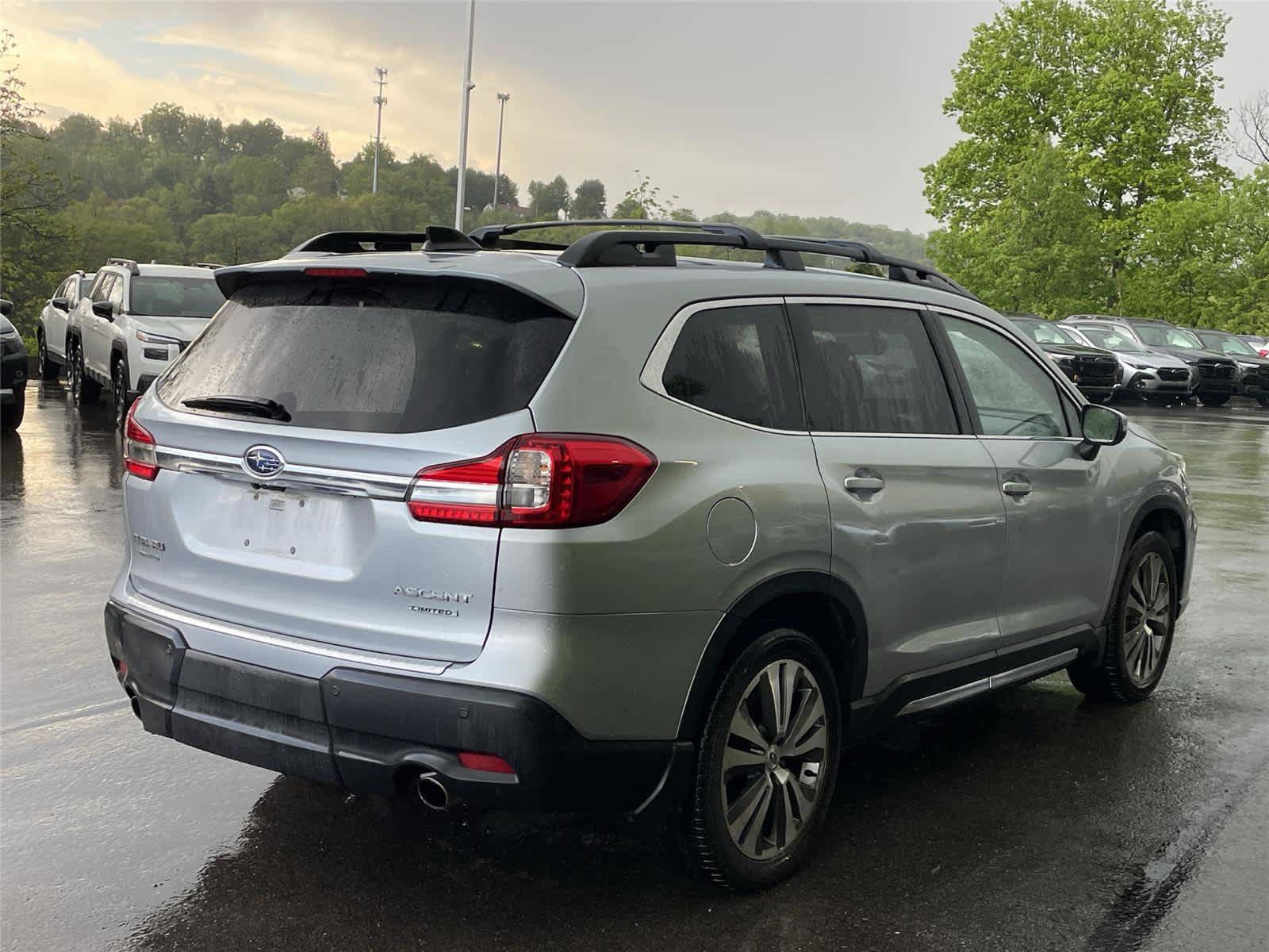 Used 2020 Subaru Ascent Limited w/ Technology Package AWD/4WD image 5