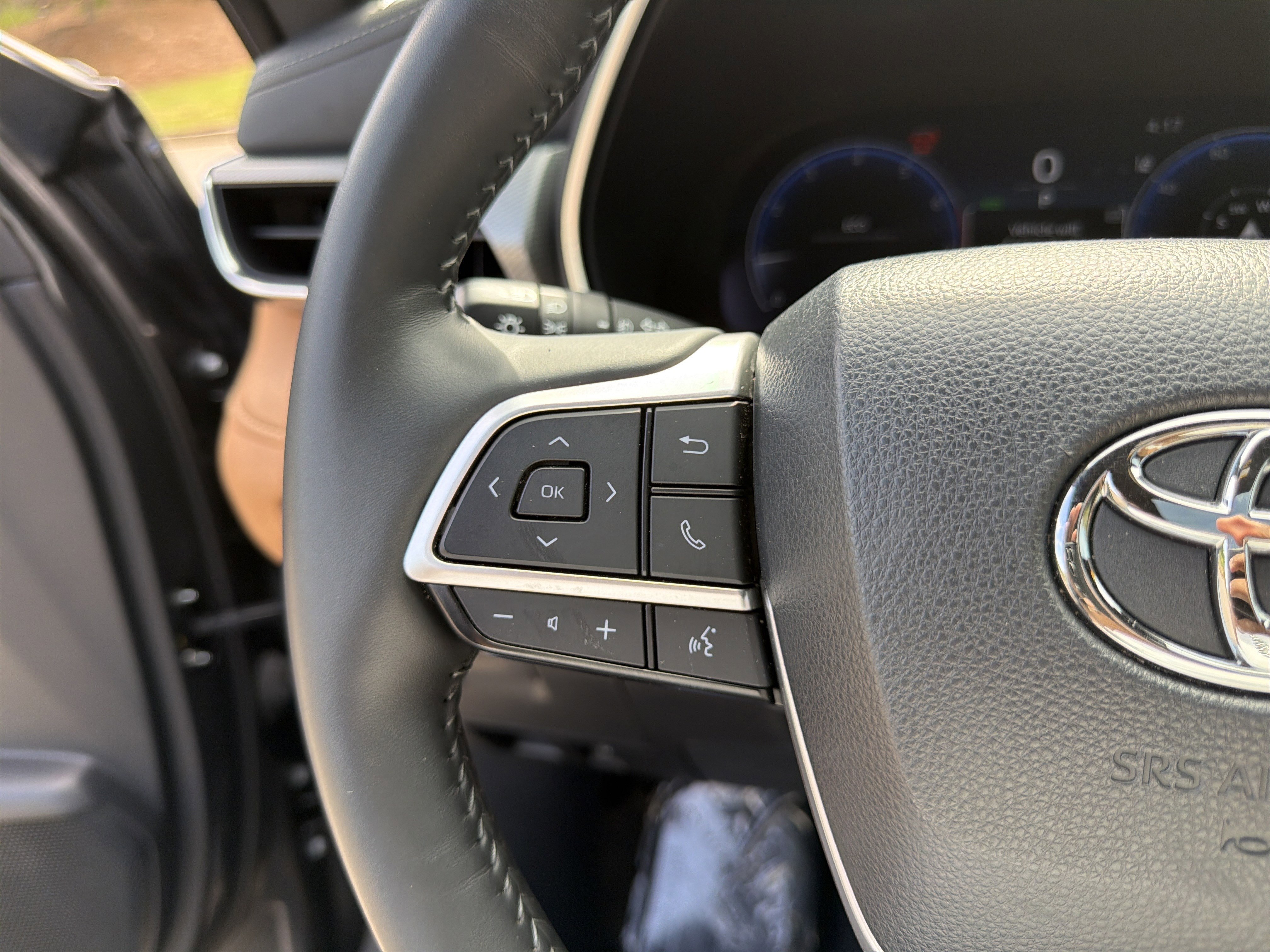 Used 2024 Toyota Highlander Platinum AWD/4WD image 27