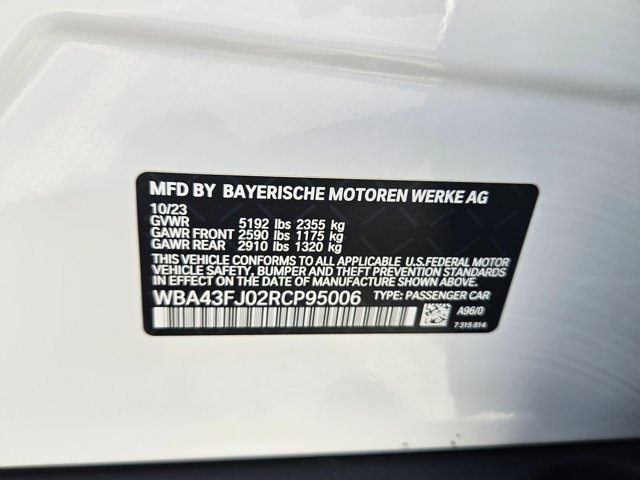 Used 2024 BMW 530i w/ Convenience Package RWD image 24