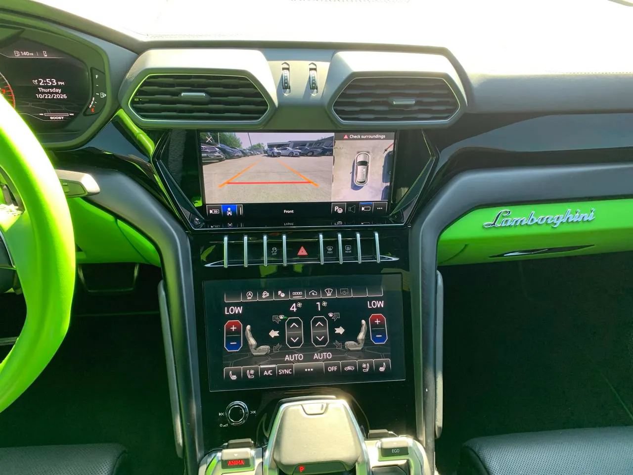 Used 2022 Lamborghini Urus AWD/4WD image 14