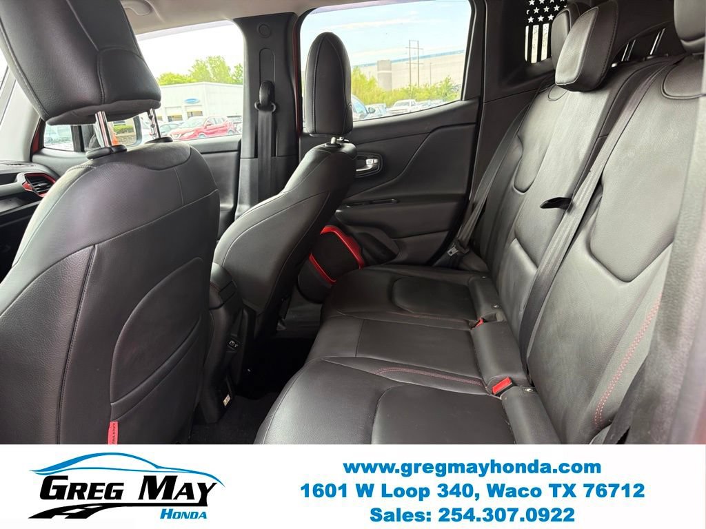 Used 2019 Jeep Renegade Trailhawk AWD/4WD image 27