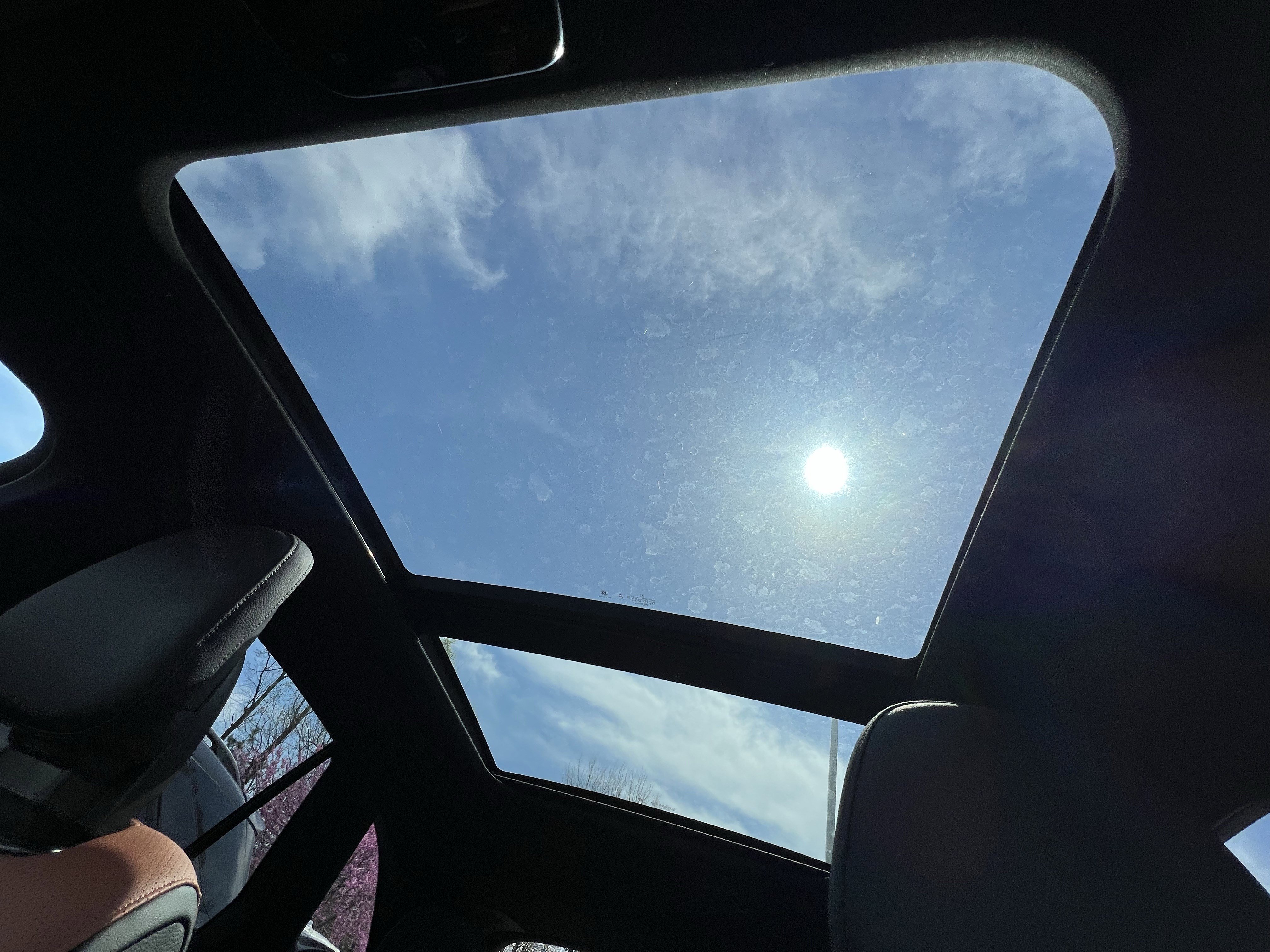 Used 2025 Mercedes-Benz GLC 350e 4MATIC image 29