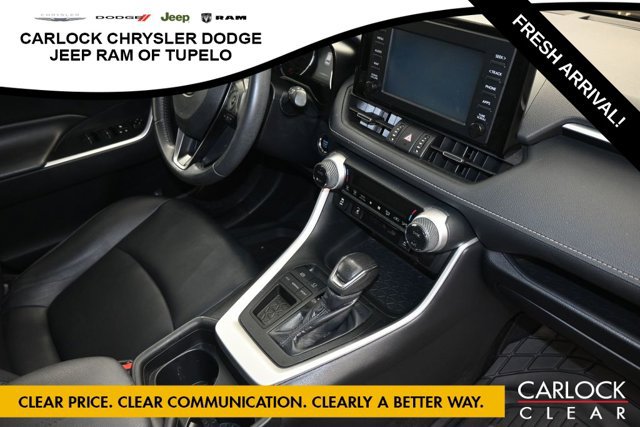 Used 2019 Toyota RAV4 XLE Premium w/ Cold Weather Package FWD image 39