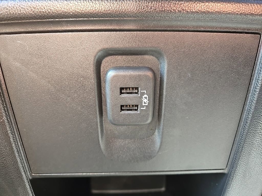 Used 2023 Chevrolet Traverse LT FWD image 45