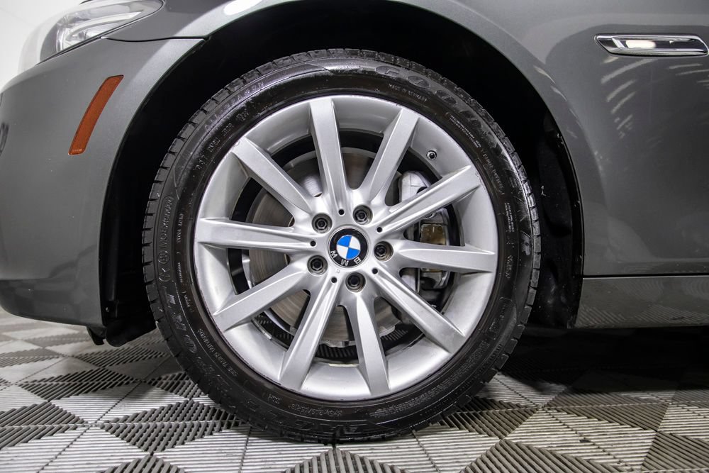 Used 2015 BMW 535i Sedan RWD image 39