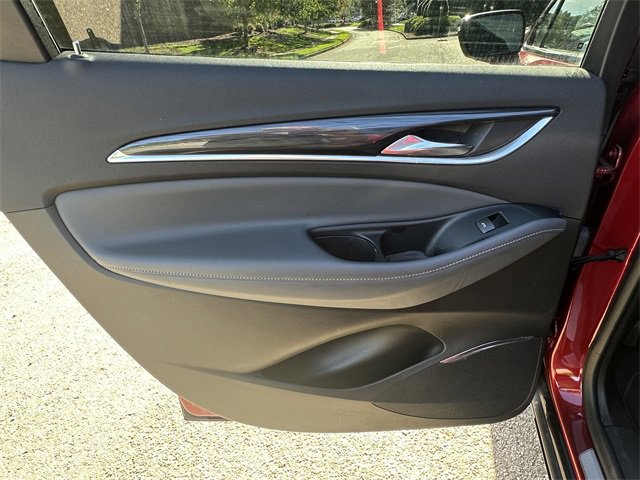 Used 2024 Buick Enclave Premium image 22
