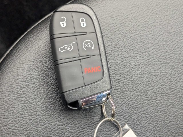 New 2026 Jeep Compass Latitude AWD/4WD image 33