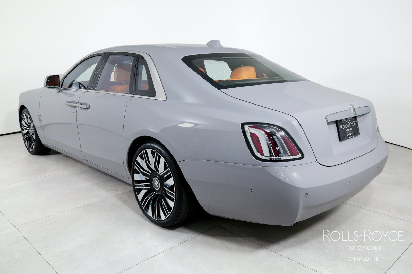 New 2027 Rolls-Royce Ghost AWD/4WD image 8