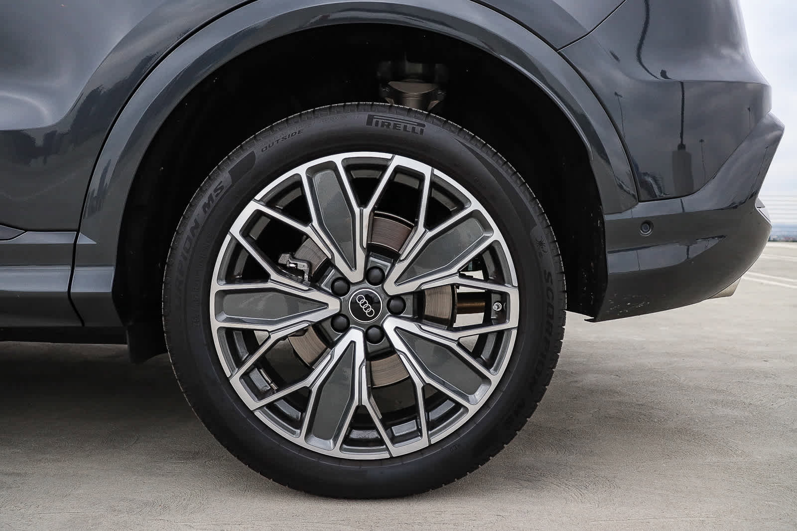 Used 2025 Audi Q5 Premium Plus w/ Premium Plus image 13