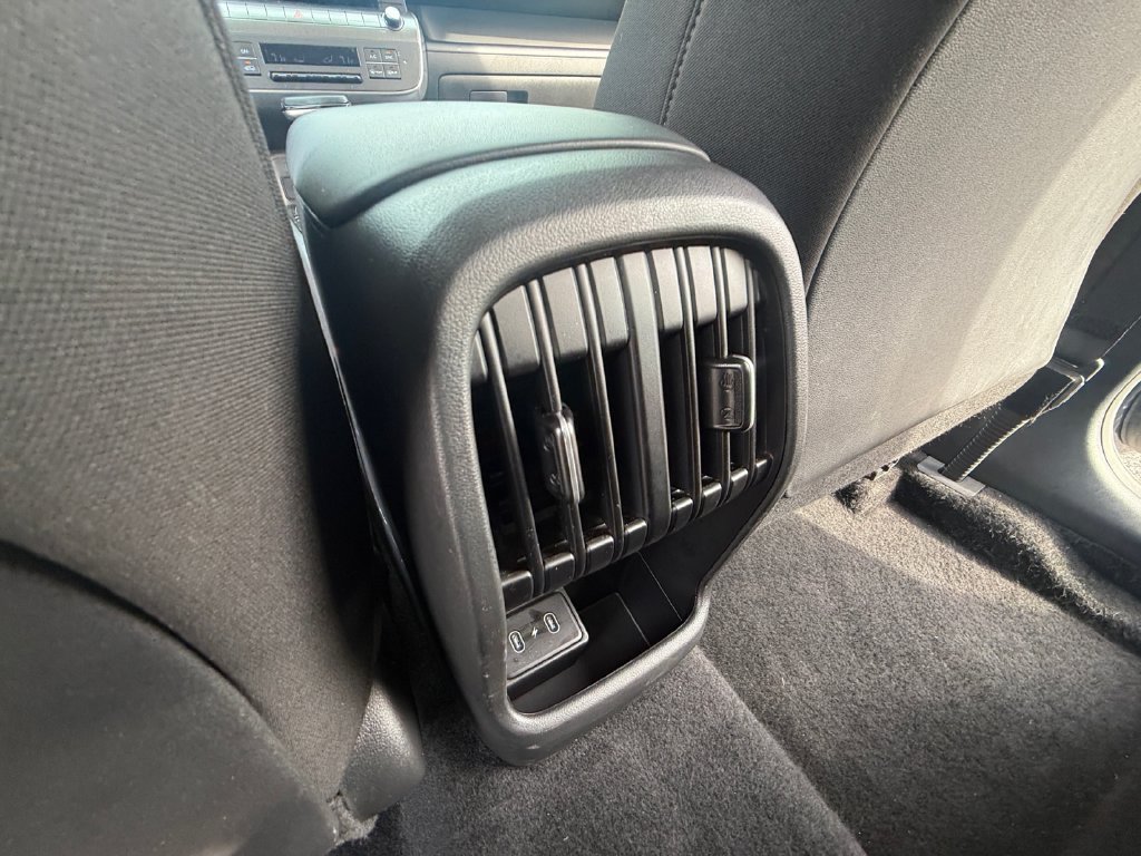 Used 2025 Hyundai Kona SEL FWD image 27