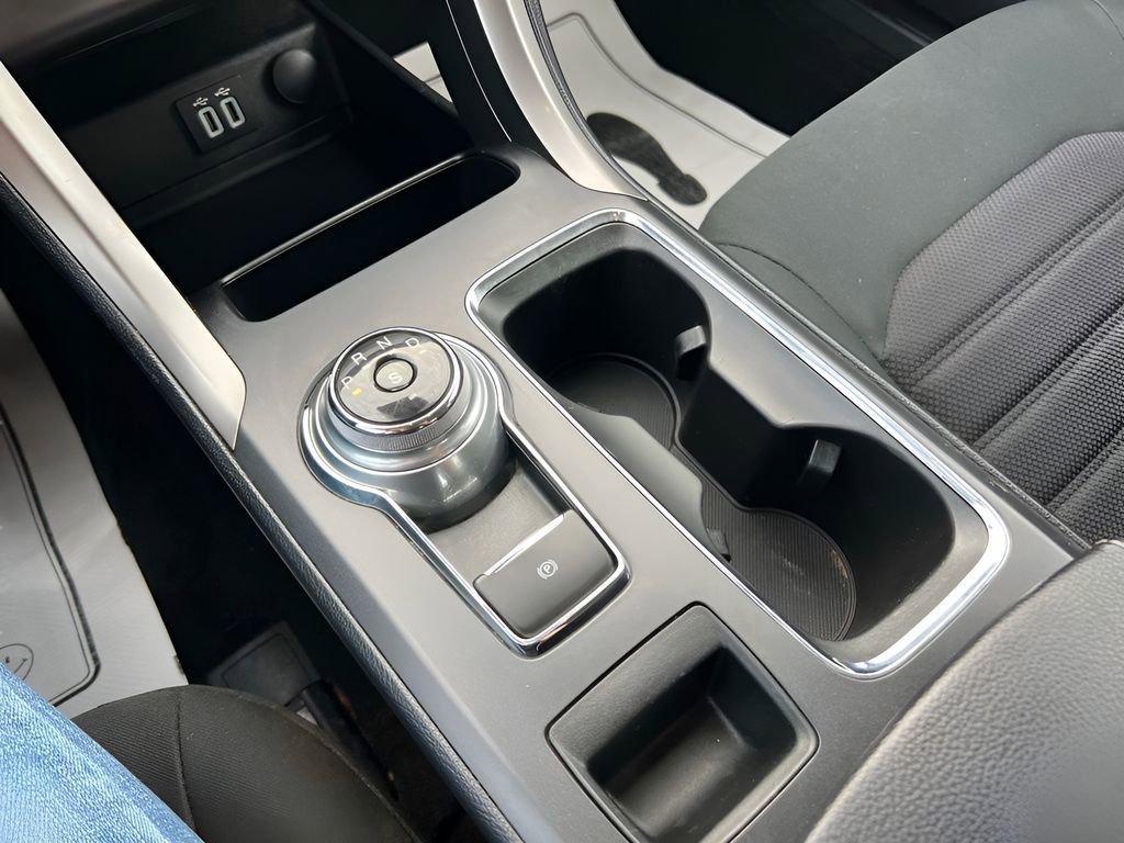 Used 2020 Ford Fusion SE AWD/4WD image 20