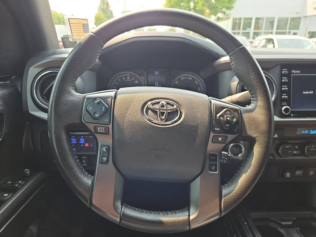 Used 2021 Toyota Tacoma TRD Off-Road AWD/4WD image 20